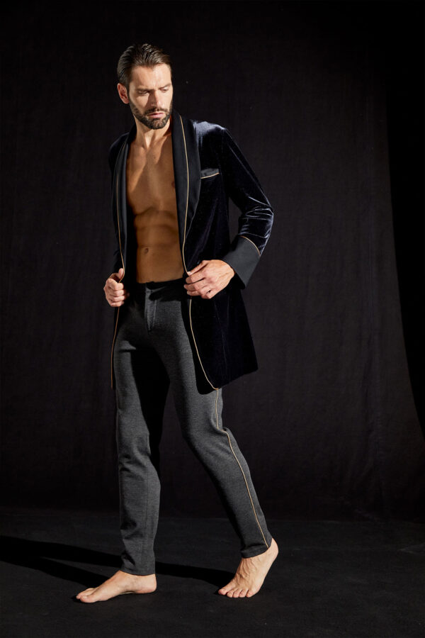 I220602-PA-pantalone-lungo-in-felpa-colore-99-nero-indossata