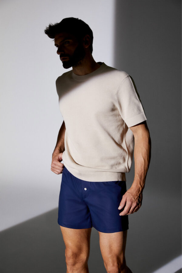 I221108-BO-boxer-corti-in-cotone-colore-89-blu-notte-indossati-4